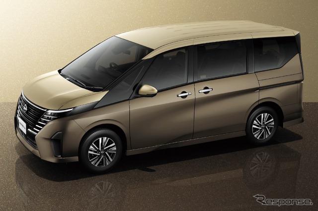 日産 セレナ e-4ORCE ハイウェイスターV