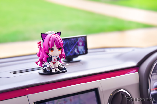 業界初、ユピテルからフィギュア型GPSレシーバー「ちびロイド CR-S01」登場