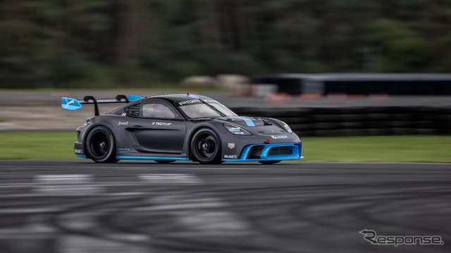 ポルシェGT4 eパフォーマンス