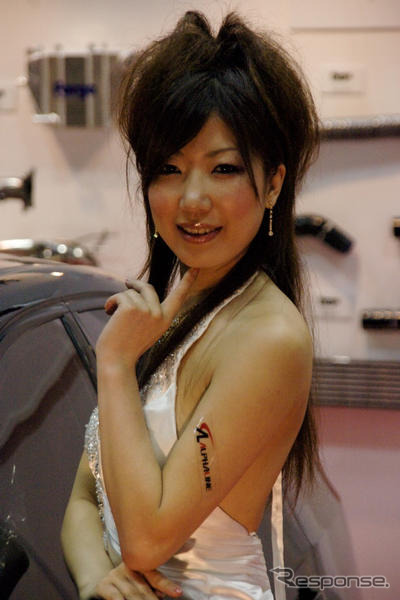 【東京スペシャルインポートカーショー09】写真蔵…コンパニオンにも不況の影?