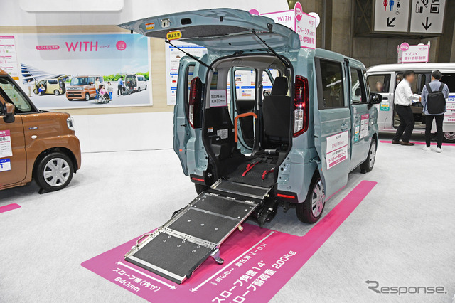 スズキ/スペーシアの車いす移動車