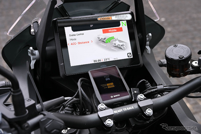 「RDA」を体感するためのテスト車両。ACCの距離は5段階が設定可能となっていた。写真は「Middle」