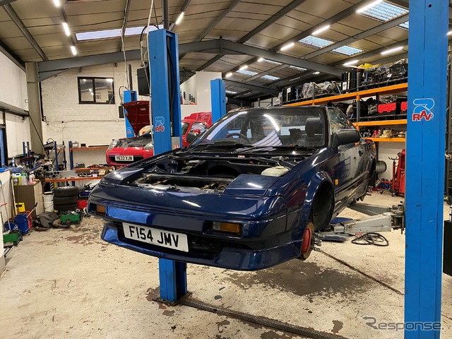 Toyota MR2