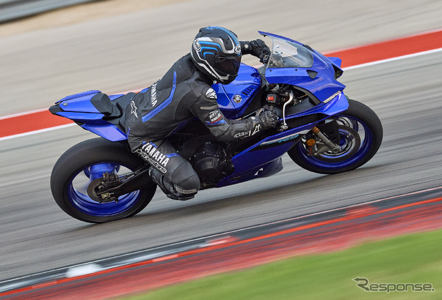 ヤマハ YZF-R9（写真は海外仕様）