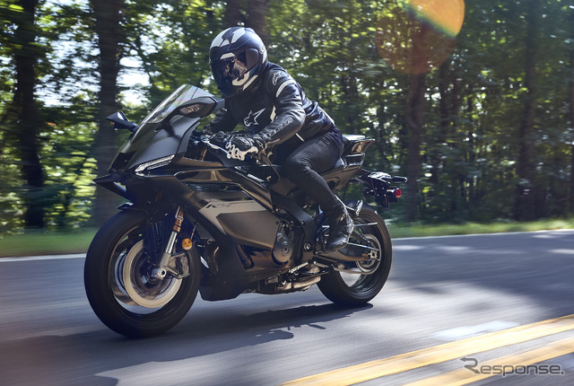 ヤマハ YZF-R9（写真は海外仕様）