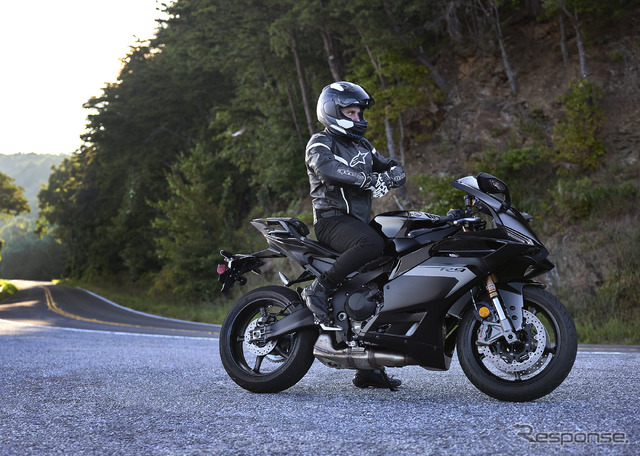ヤマハ YZF-R9（写真は海外仕様）