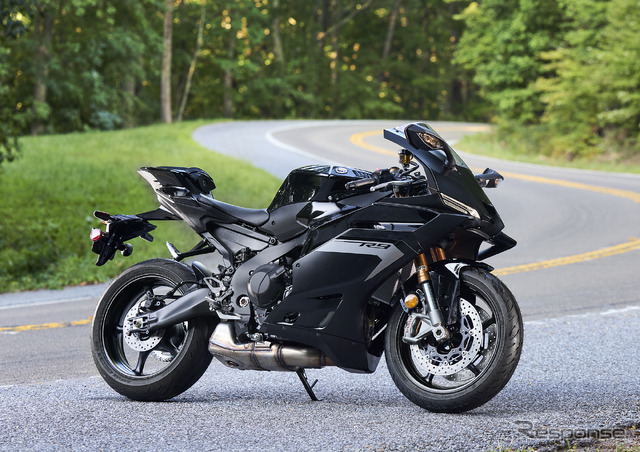 ヤマハ YZF-R9（写真は海外仕様）