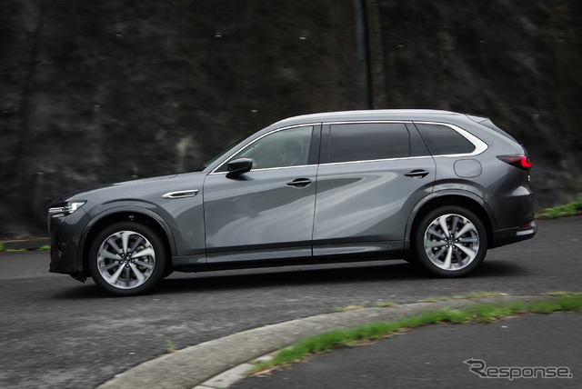 マツダ CX-80 XDハイブリッド(エクスクルーシブモダン)