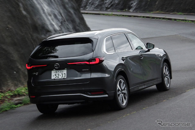 マツダ CX-80 XDハイブリッド(エクスクルーシブモダン)