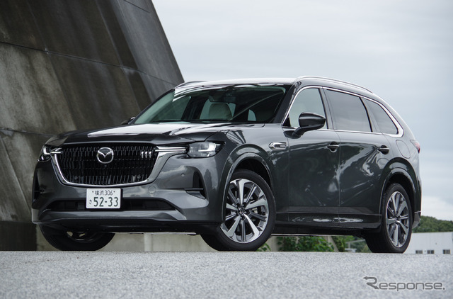 マツダ CX-80 XDハイブリッド(エクスクルーシブモダン)