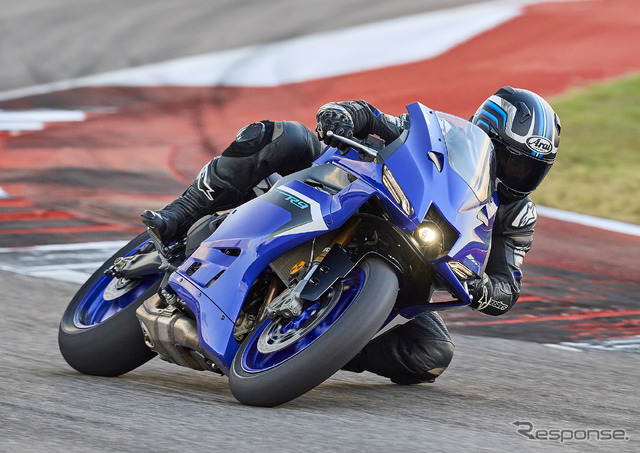 ヤマハ YZF-R9(写真は海外仕様)