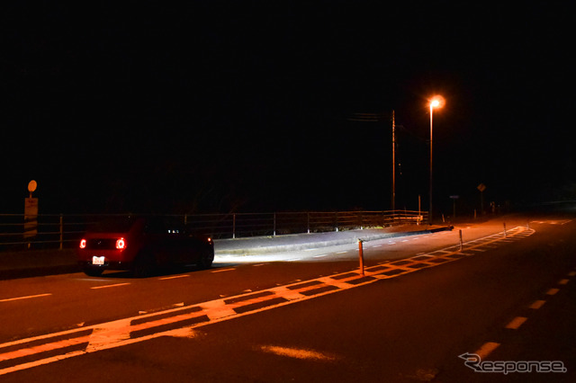 Honda e。夜間の山陰道は交通量が非常に少なく、独特の旅情がある。