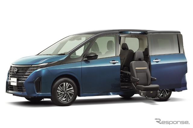 日産 セレナ e-4ORCE セカンドスライドアップシート