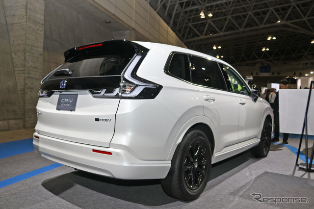 日本自動車工業会各車の車両展示コーナーには『CR-V e:FCEV』を展示