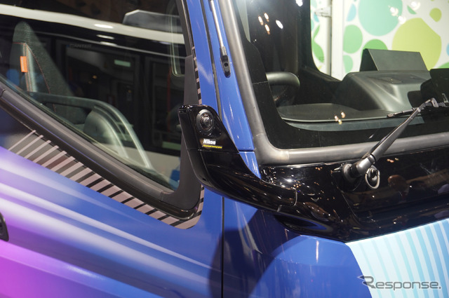 三菱ふそう、次世代の自動追尾型 EVごみ収集車のコンセプトモデル「eCanter SensorCollect」