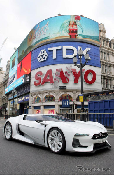 GT by シトロエン、ロンドン市内に出現
