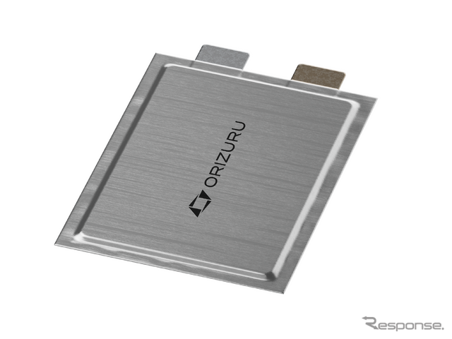TRIPLE-1の全固体電池セル。「ORIZURU」はブランド名と思われるが未発表。