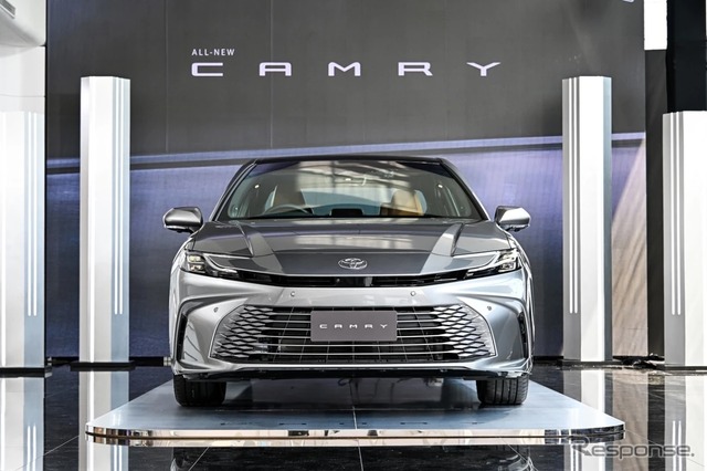 トヨタ・カムリ新型(タイ仕様)