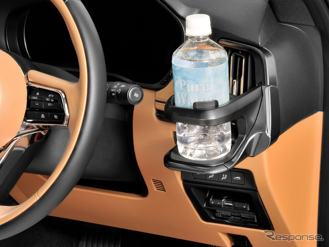 カーメイトからマツダ『CX-60』専用ドリンクホルダー発売