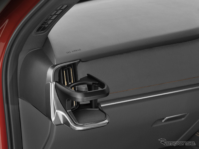カーメイトからマツダ『CX-60』専用ドリンクホルダー発売