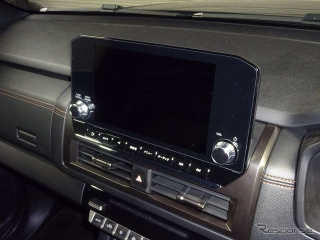 トライトン LC2T　スマートフォン連携ナビゲーション