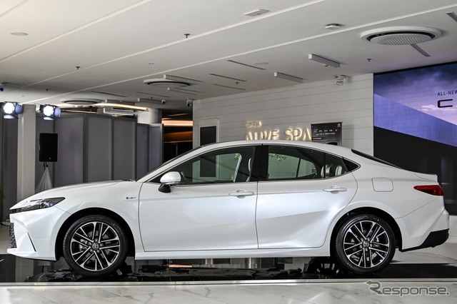 トヨタ・カムリ新型(タイ仕様)