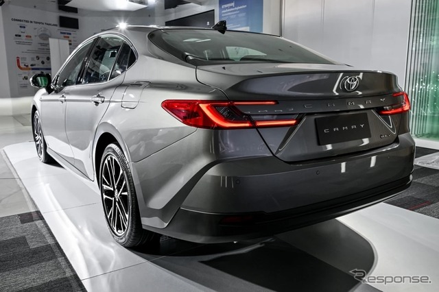 トヨタ・カムリ新型(タイ仕様)