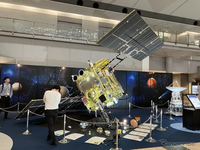 2024国際航空宇宙展:「はやぶさ2」の実物大模型