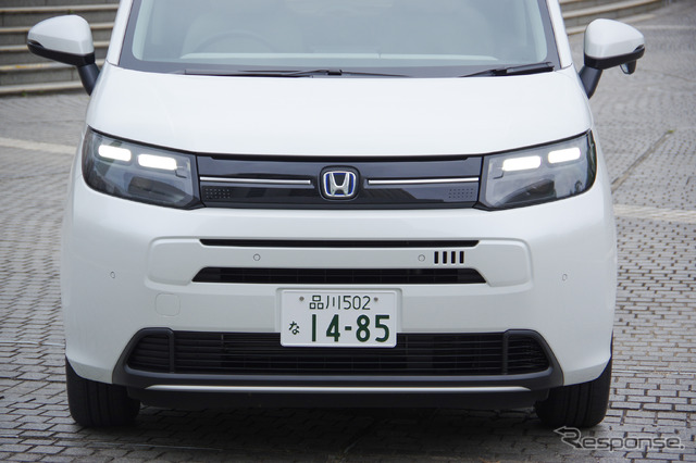 ホンダ フリード e:HEV エア