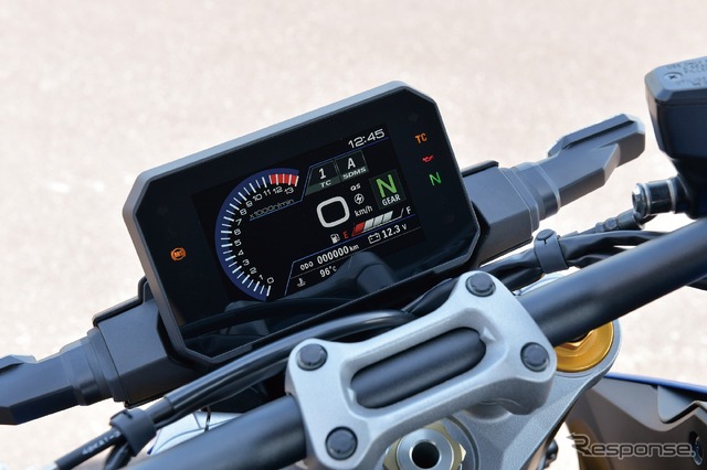 スズキ GSX-S1000