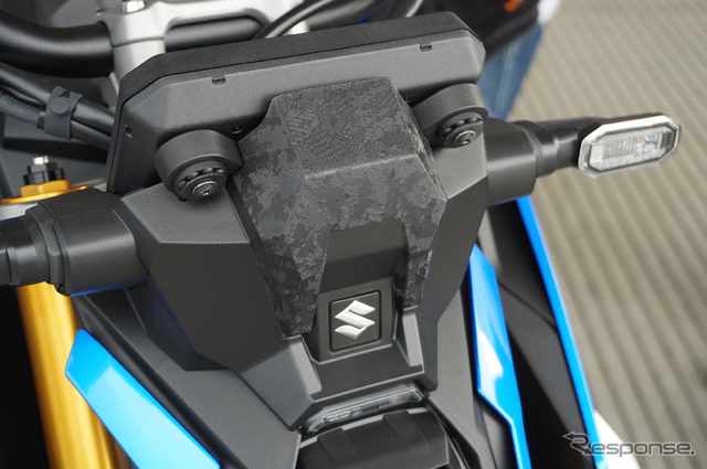 スズキ GSX-S1000(トリトンブルーメタリック)