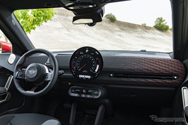 MINIジョン・クーパー・ワークス(JCW)エースマン