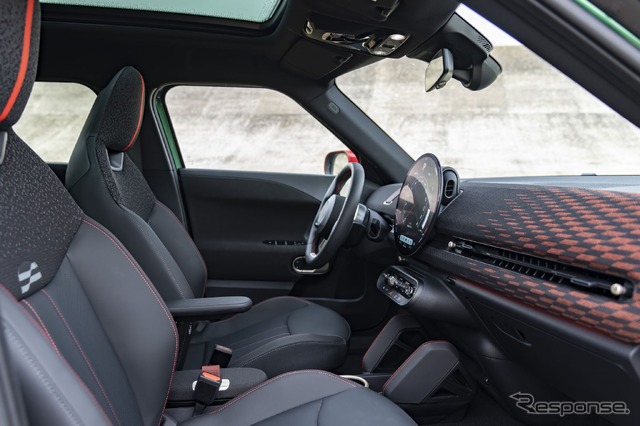 MINIジョン・クーパー・ワークス(JCW)エースマン