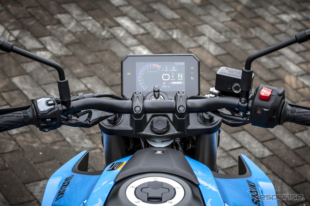 スズキ GSX-8S
