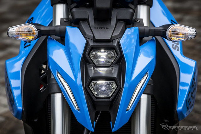 スズキ GSX-8S