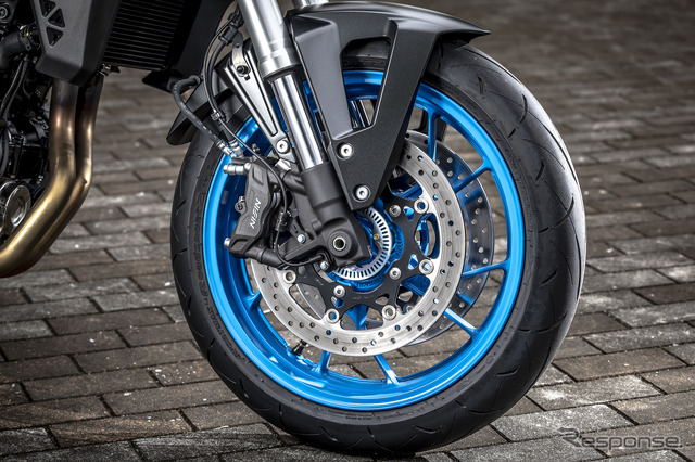 スズキ GSX-8S