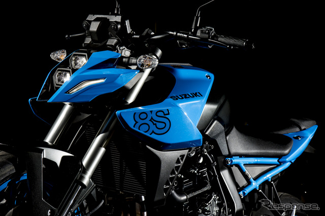 スズキ GSX-8S