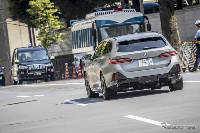 『クルマら部』部員がBMW i5 M60 xDrive ツーリングにスペシャル試乗