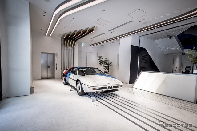 FREUDE by BMWではテーマに沿った特別なクルマが展示されている。この日展示されていたのは「BMW M1」