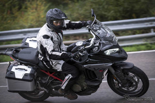 ドゥカティ ムルティストラーダV4S 新型