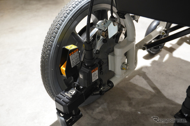 ヤマハ発動機の車いす電動化ユニット『JWG-1』