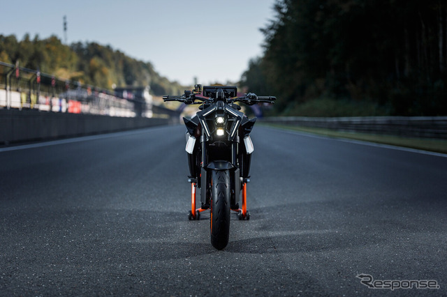 KTM 990デューク R 2025年モデル