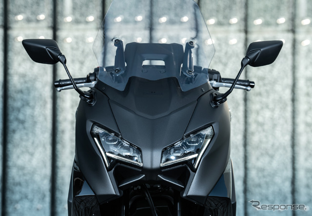 スポーツスクーターの元祖ヤマハ『TMAX』、2025年モデルは スポーツスクーターの元祖ヤマハ『TMAX』、2025年モデルは