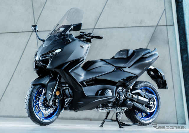 スポーツスクーターの元祖ヤマハ『TMAX』、2025年モデルは スポーツスクーターの元祖ヤマハ『TMAX』、2025年モデルは