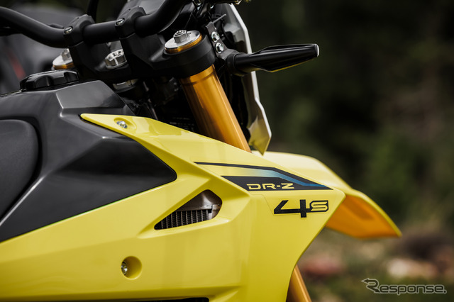 スズキ DR-Z4S