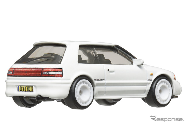 マツダ 323 GTR(11月9日発売)