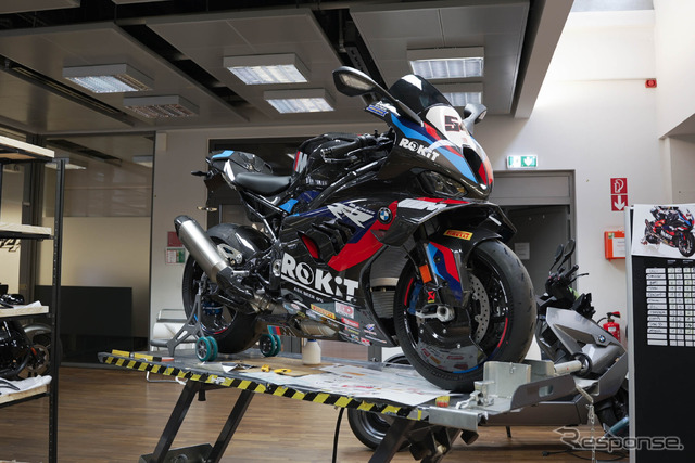 BMW『M RR WSBK CHAMPION EDITION 2024』