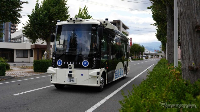 レベル4認可の取得に至った長野県塩尻市の走行環境と自動運転バス車両「Minibus」