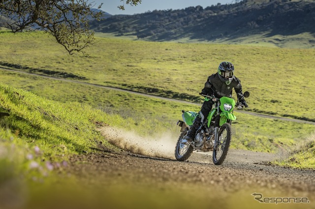 カワサキ、新型デュアルパーパスモデル『KLX230』とローシート『KLX230 S』発表