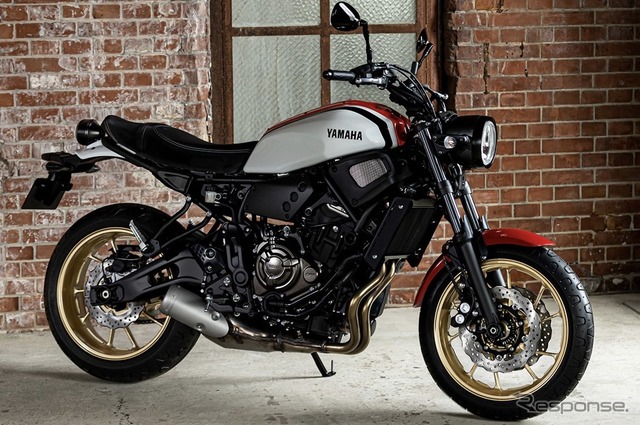 ヤマハ XSR700